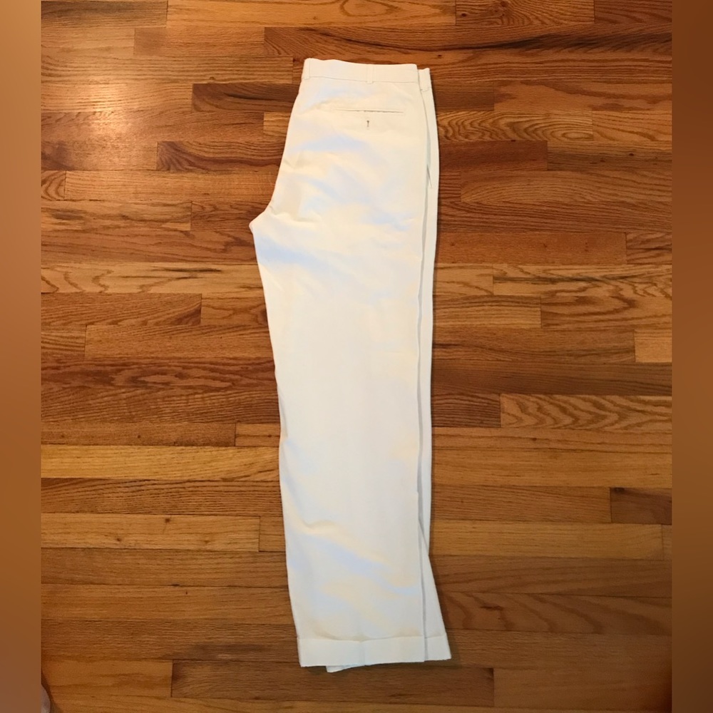 White Pleated Hiltl light weight 100% cotton pants W35 L30